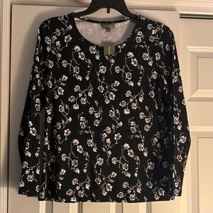 Style & Co. Black and White Floral Long Sleeve Top